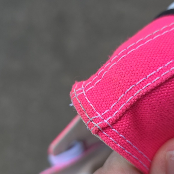 Converse Chuck Taylor All Star Low  Canvas Neon Pink Sneakers Size 7 - Picture 10 of 14